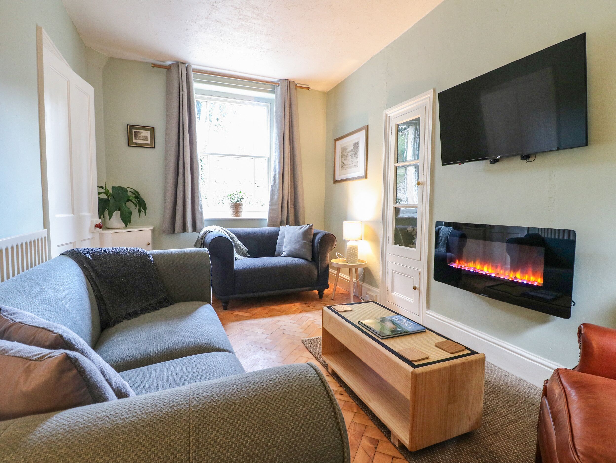 Knoll Cottage, Pet Friendly, With A Garden In Bakewell - Bakewell