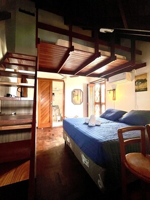 In-room safe, desk, free WiFi - Pousada Canajurê (Florianópolis)