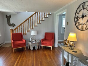 Interior - Beautiful Waterfront Retreat in Cambridge! (Cambridge)