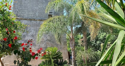 VACATION HOME SURROUNDED BY GREENERY WITHIN WALKING DISTANCE FROM THE SEA