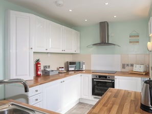 Cottage | Interior