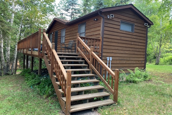 Deck entrance/Lakeside View