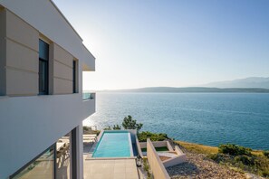 Outdoor pool, a heated pool - Casa Sara - peace, panoramic sea & monutain view (Novigrad)