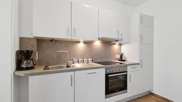 Kühlschrank, Ofen, Herdplatte, Geschirrspüler