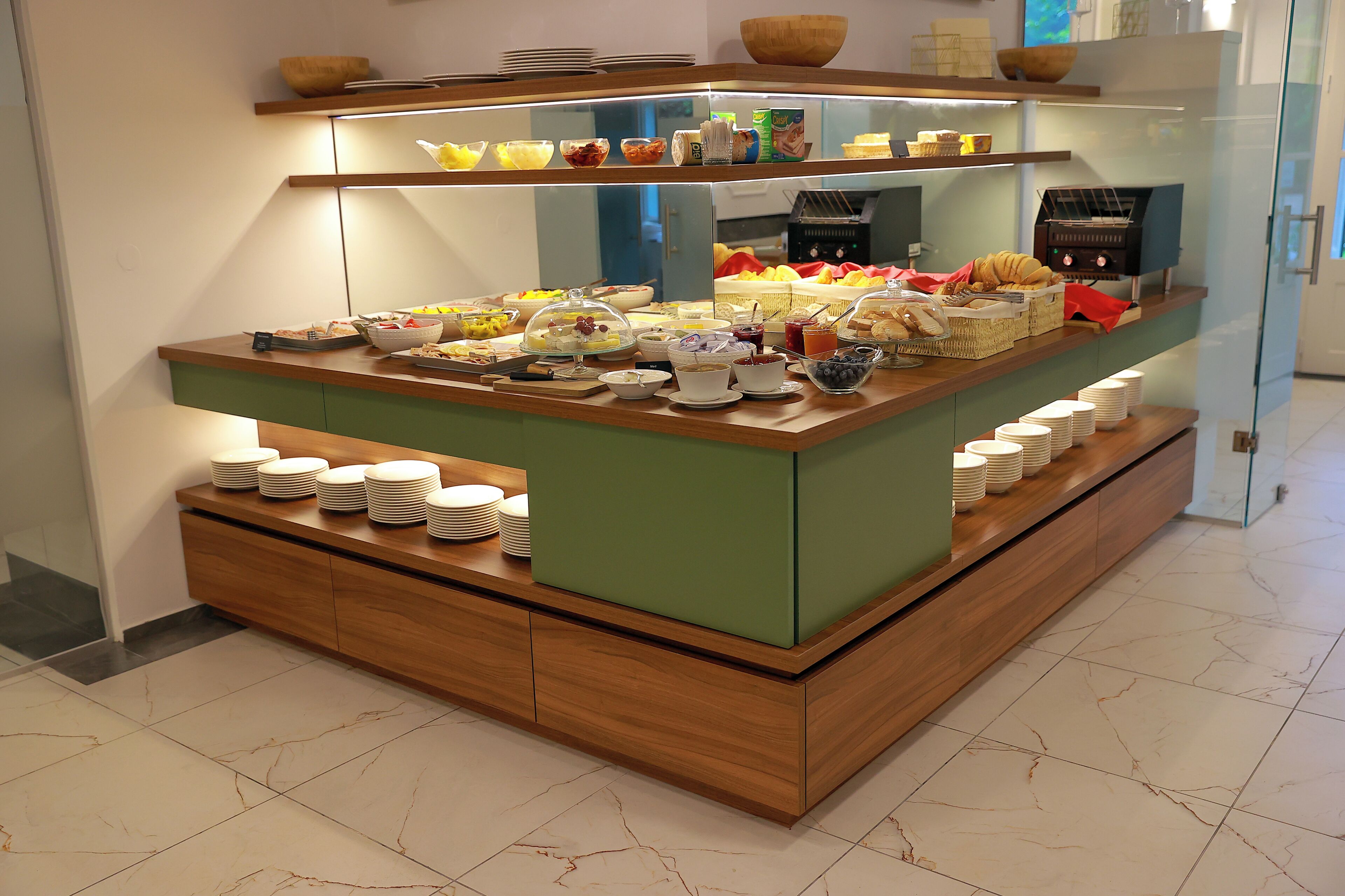 Breakfast buffet
