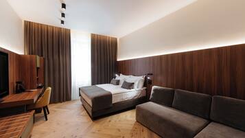 Comfort Double Room | Minibar, desk, free WiFi, bed sheets