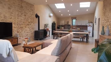 TV connectée, jeux vidéo, chaßne hi-fi