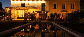 Mas Provençal Avec Piscine 8p + 1 Bébé