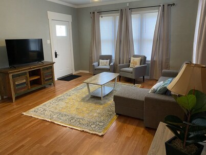 Peaceful home with an amazing yard near downtown San Antonio. Pet Friendly!