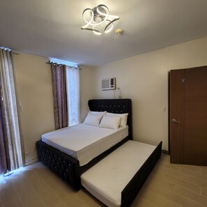 1 bedroom, iron/ironing board, WiFi, bed sheets - Fully Furnished Modern 1 BR Condo at The Venice Luxury Residences (Taguig)