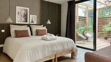 1 chambre, lit parapluie, Wi-Fi gratuit, draps fournis