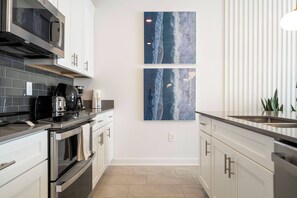 Microwave, oven, stovetop, coffee/tea maker