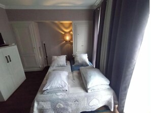 Bed sheets - RESIDENCE ALBIGNY STUDIO OVERLOOKING LAC D'ANNECY, NEAR TOWN CENTER -SHOPS (Annecy)
