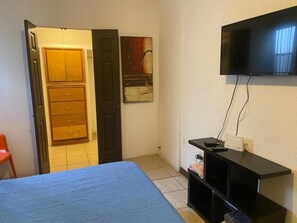 2 chambres, bureau, fer et planche à repasser, Wi-Fi gratuit