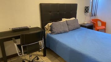 2 dormitoris, escriptori, planxa i posts de planxar i wifi gratuïta