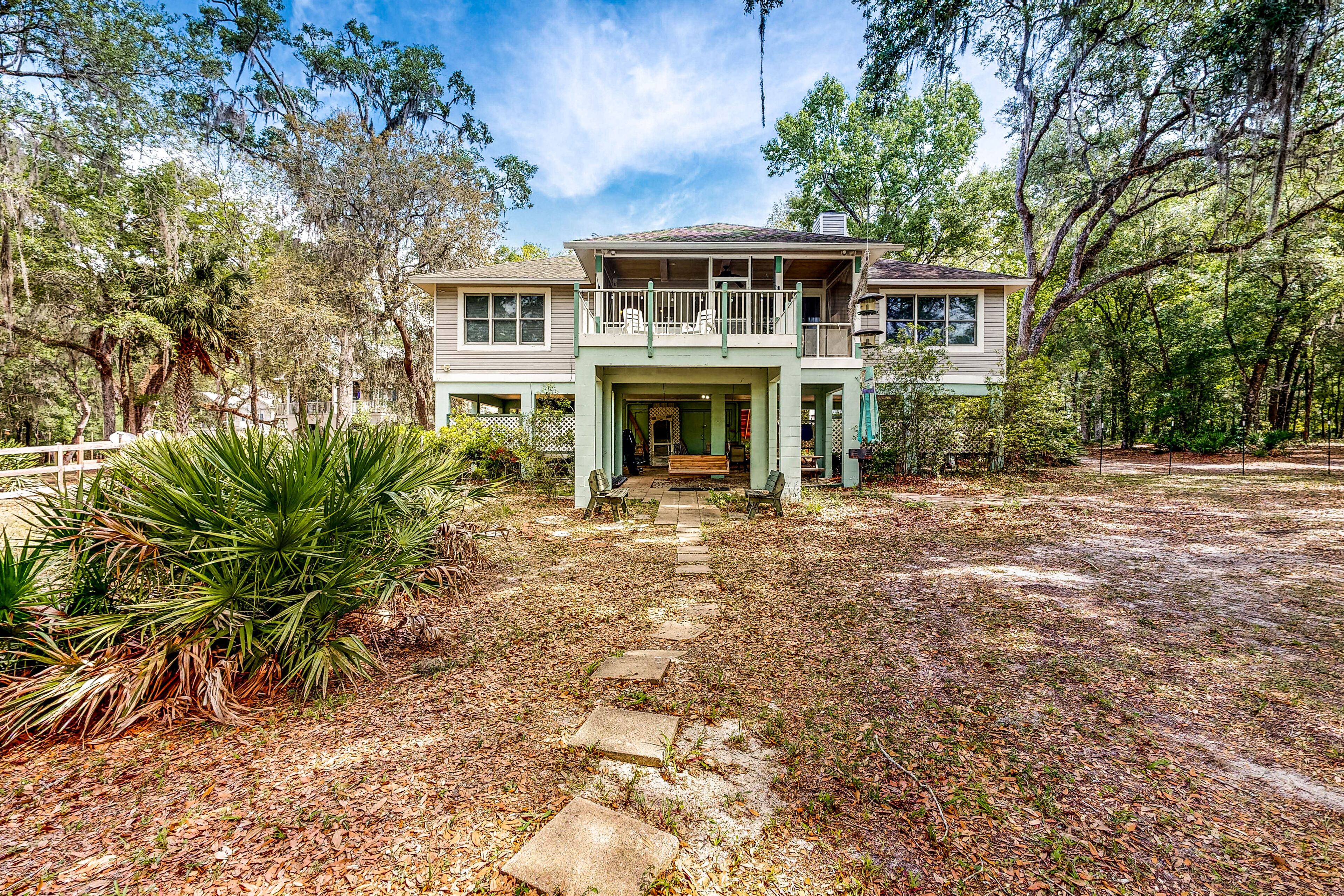 Dog-friendly riverfront home - screened porch, 2 private docks, boat ramp access