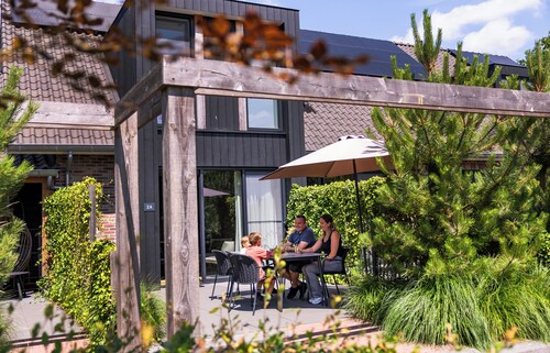 Luxury semi-detached holiday home in a unique location!