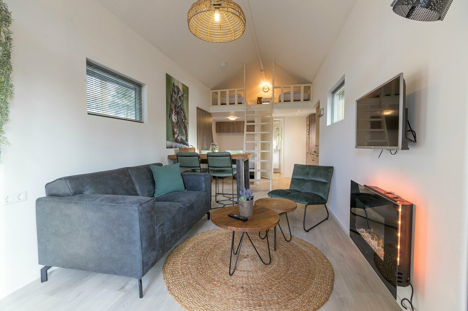 Vrijstaande Tiny Lodge Met Privé Hottub, Sauna En Eigen Tuin Op De Veluwe. - Ede