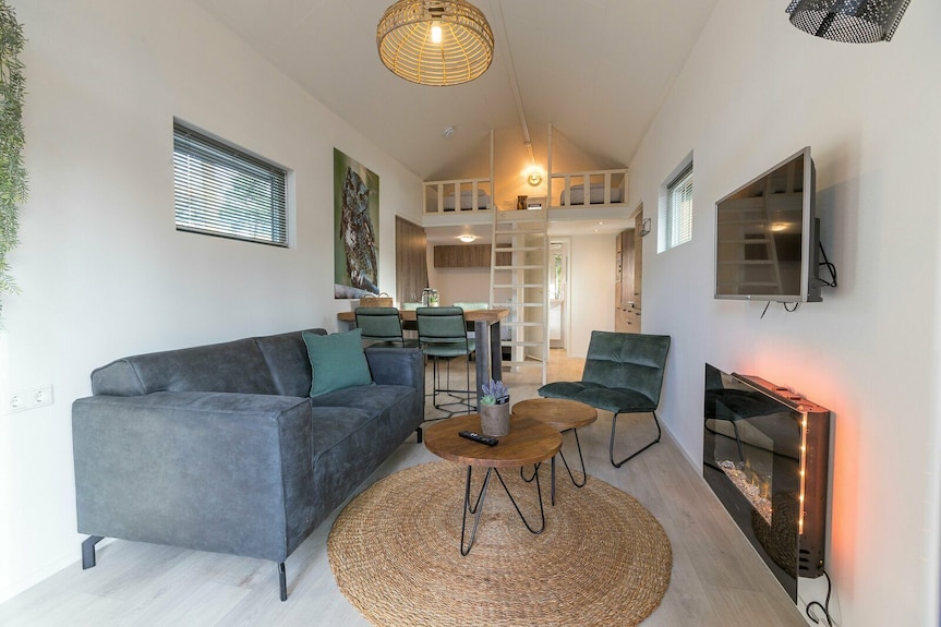 Vrijstaande Tiny Lodge Met Privé Hottub, Sauna En Eigen Tuin Op De Veluwe. - Ede