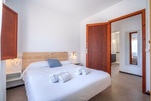 3 Schlafzimmer, Bügeleisen/Bügelbrett, kostenloses WLAN, Bettwäsche