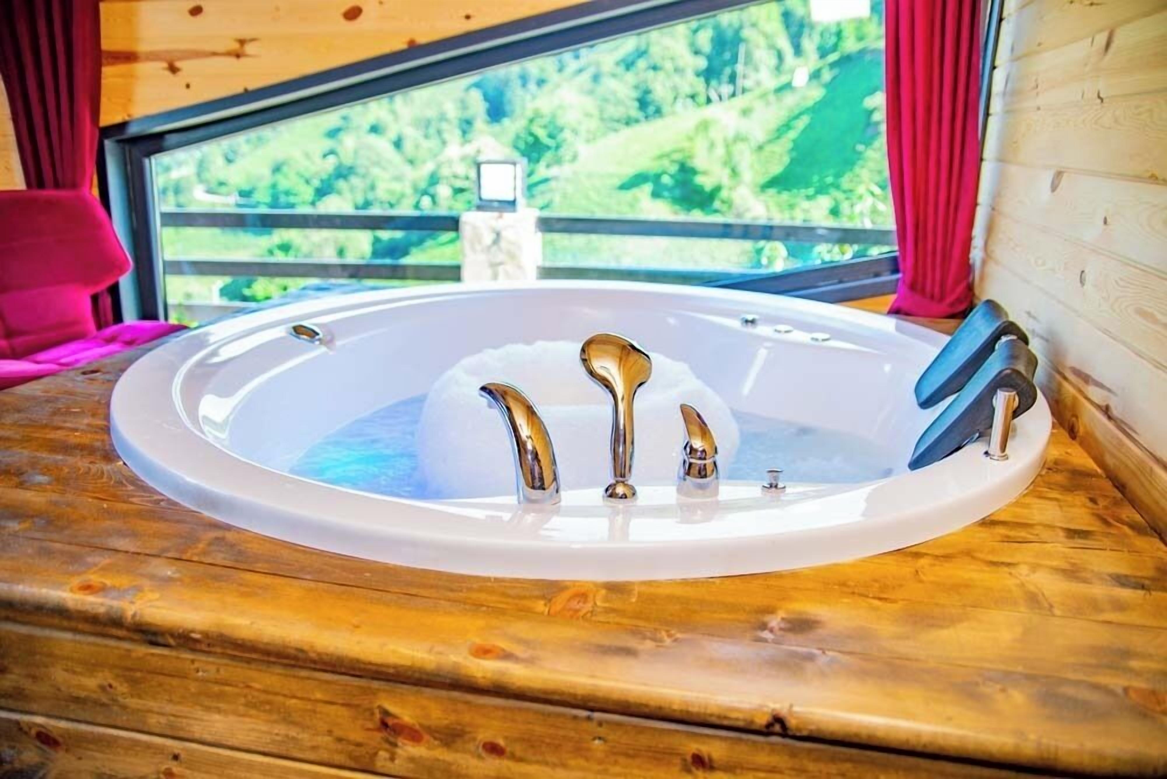 Comfort-Bungalow, Bergblick | Badezimmer