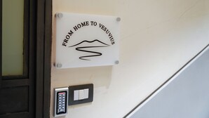 Unclassified image, 4 of 27, button - from home to vesuvius (Torre del Greco)