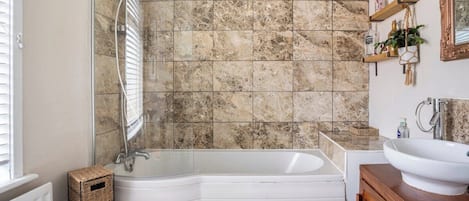 Bathtub
