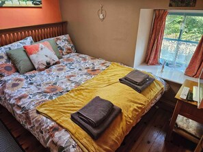 Cottage | 2 bedrooms, iron/ironing board, free WiFi, bed sheets - Rose Cottage - Cosy Cottage in Millers Dale (Buxton)