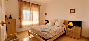 2 chambres, accès au Wi-Fi (inclus), literie fournie