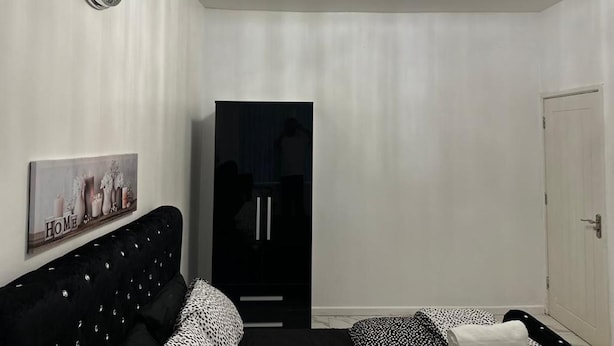 1 bedroom, free WiFi - Stunning 1 Double Bedroom in Longsight Manchester (Manchester)