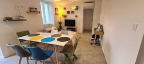 3 chambres, lit parapluie, Wi-Fi, draps fournis