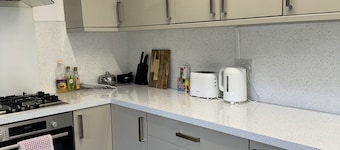 Grangetown Stylish 3Bed House.