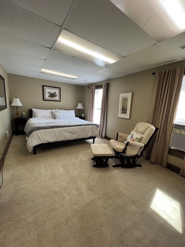 1 soverom, strykejern/-brett, wi-fi (inkludert) og sengetøy