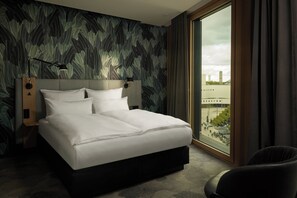 Coffres-forts dans les chambres, bureau, Wi-Fi gratuit, draps fournis