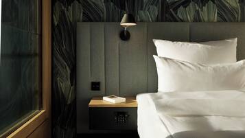 In-room safe, desk, free WiFi, bed sheets