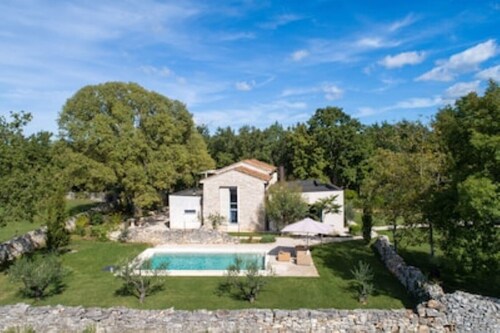 Beautiful restored farmhouse with private pool and gardens