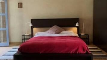 3 slaapkamers, een kluis op de kamer, een strijkplank/strijkijzer