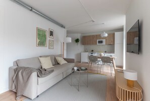 Apartment, 2 Bedrooms, Balcony (5 PAX) | Living area