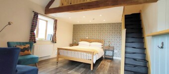 Captain’s Lookout (sleeps 2)