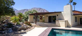 Mountain-view home with private pool/hot tub, charming interior & roll-in shower
