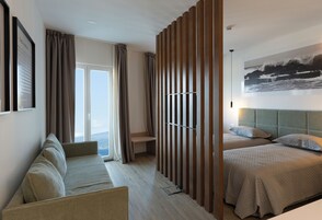 Comfort Apartment | Living area | LED TV