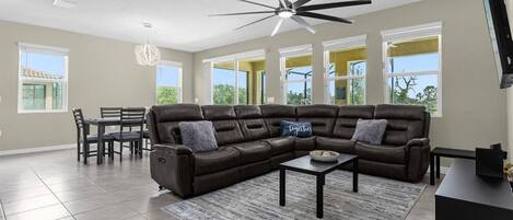 Télévision, table de tennis de table