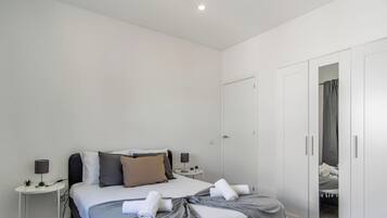 1 bedroom, iron/ironing board, free WiFi, bed sheets