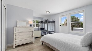 Room - Beachfront Apartment, Balcony & Sunrise Views (St. Augustine)