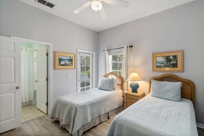 2 Schlafzimmer, Bügeleisen/Bügelbrett, Reisekinderbett, WLAN