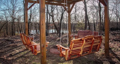 Beautiful Cabin with View of Private Lake, Hot Tub & Outdoor Swings!