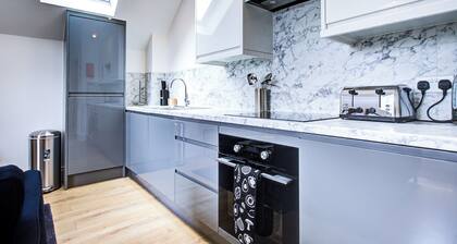 Hybrid Resi - New Malden