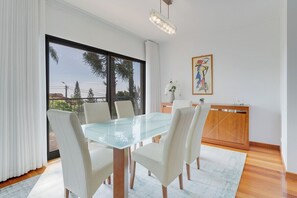 Dining - Casa Amarela with Heated Pool & games area (Funchal)