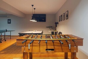 Game room - Casa Amarela with Heated Pool & games area (Funchal)