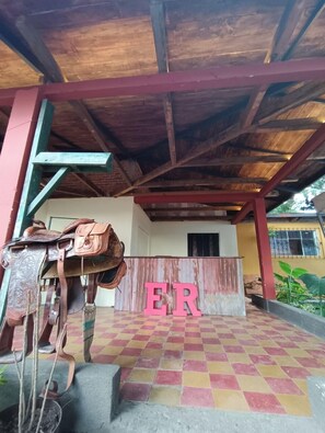 Reception - Entre Robles  (Santa Lucía Milpas Altas)